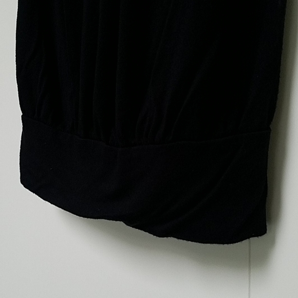 Black v-neck dress - Picture 4 of 4